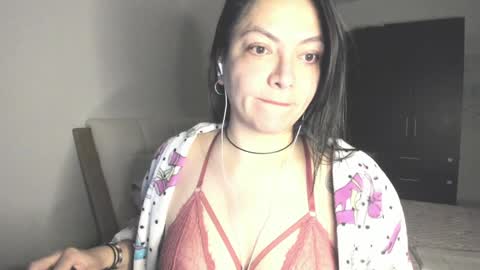 Snapshot of freya_shaik_ chatting on 3, 12, 2024 freya_shaik_ online show from 3, 12, 2024