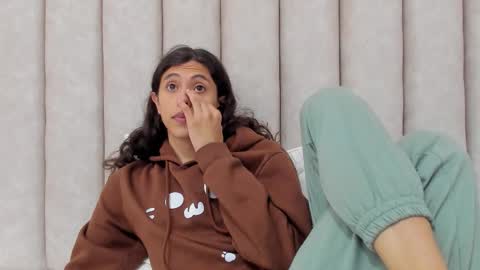 Snapshot of freyamoller_ chatting on 14, 2, 2026 FreyaMoller online show from 14, 2, 2026