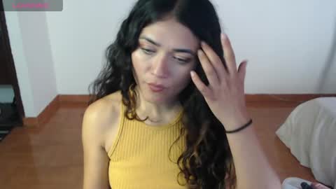 Snapshot of freyarouge chatting on 18, 4, 2026 freyarouge online show from 18, 4, 2026
