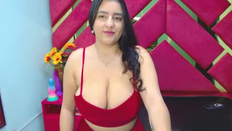 Snapshot of freyja_naugthy chatting on 23, 10, 2025 freyja_naugthy online show from 23, 10, 2025