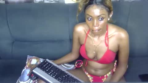 Snapshot of frianmak chatting on 2, 10, 2025 Frian online show from 2, 10, 2025