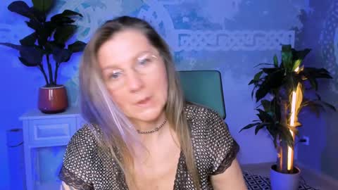 Snapshot of fridatander chatting on 18, 1, 2025 Frida Tander online show from 18, 1, 2025