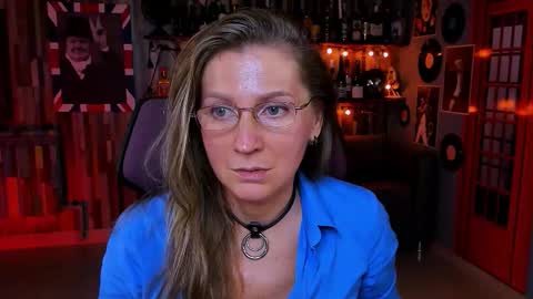 Snapshot of fridatander chatting on 15, 9, 2025 Frida Tander online show from 15, 9, 2025