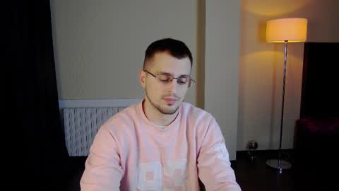 Snapshot of friend123211 chatting on 9, 3, 2025 Viktor online show from 9, 3, 2025