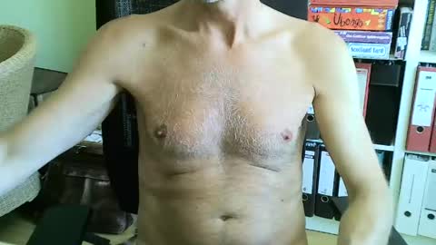 Snapshot of frisco69 chatting on 29, 5, 2026 frisco69 online show from 29, 5, 2026