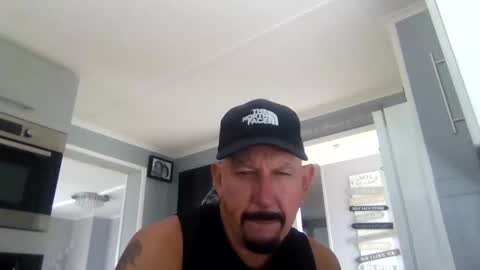 Snapshot of friskyneedsum chatting on 20, 10, 2025 bob online show from 20, 10, 2025