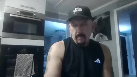 Snapshot of friskyneedsum chatting on 7, 11, 2025 bob online show from 7, 11, 2025