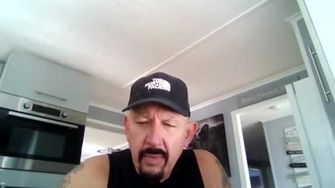 Snapshot of friskyneedsum chatting on 18, 11, 2025 bob online show from 18, 11, 2025