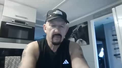 Snapshot of friskyneedsum chatting on 24, 11, 2025 bob online show from 24, 11, 2025