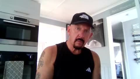 Snapshot of friskyneedsum chatting on 25, 11, 2025 bob online show from 25, 11, 2025