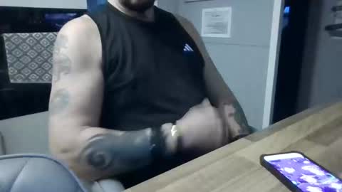 Snapshot of friskyneedsum chatting on 18, 12, 2025 bob online show from 18, 12, 2025