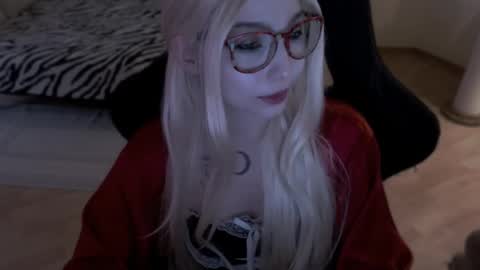 Snapshot of fromsun_forsoul chatting on 8, 5, 2026 Lilith online show from 8, 5, 2026