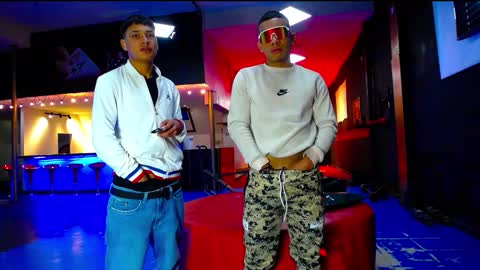 THOMAS AND DAMIAND online show from 11, 10, 2025