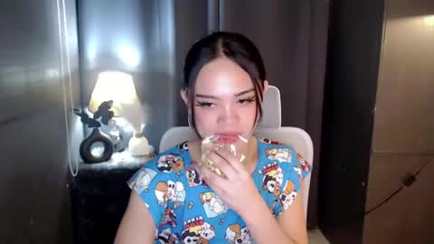 Snapshot of fuchsia_love chatting on 1, 12, 2024 HI IM RONA DONT FORGET GIVE ME THUMBS UP AND JOIN TO MY FANCLUB online show from 1, 12, 2024