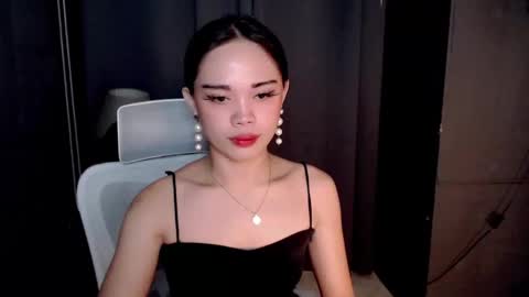 Snapshot of fuchsia_love chatting on 2, 12, 2024 HI IM RONA DONT FORGET GIVE ME THUMBS UP AND JOIN TO MY FANCLUB online show from 2, 12, 2024