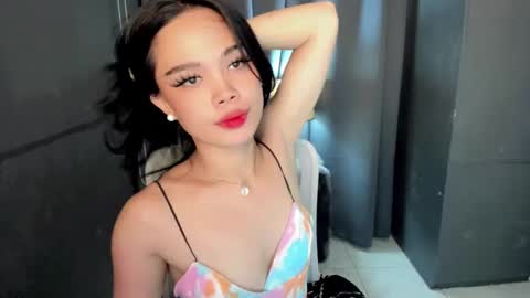 Snapshot of fuchsia_love chatting on 13, 12, 2024 HI IM RONA DONT FORGET GIVE ME THUMBS UP AND JOIN TO MY FANCLUB online show from 13, 12, 2024