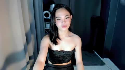 Snapshot of fuchsia_love chatting on 23, 12, 2024 HI IM RONA DONT FORGET GIVE ME THUMBS UP AND JOIN TO MY FANCLUB online show from 23, 12, 2024