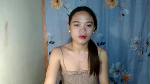 Snapshot of fuchsia_love chatting on 12, 9, 2025 HI IM RONA DONT FORGET GIVE ME THUMBS UP AND JOIN TO MY FANCLUB online show from 12, 9, 2025