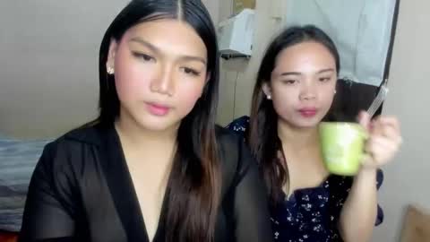 Snapshot of fuchsia_love chatting on 5, 10, 2025 HI IM RONA DONT FORGET GIVE ME THUMBS UP AND JOIN TO MY FANCLUB online show from 5, 10, 2025