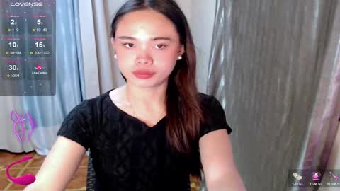 Snapshot of fuchsia_love chatting on 8, 10, 2025 HI IM RONA DONT FORGET GIVE ME THUMBS UP AND JOIN TO MY FANCLUB online show from 8, 10, 2025