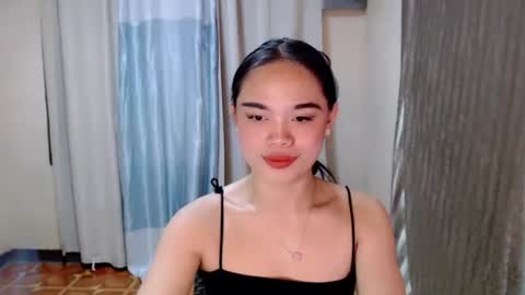 Snapshot of fuchsia_love chatting on 18, 10, 2025 HI IM RONA DONT FORGET GIVE ME THUMBS UP AND JOIN TO MY FANCLUB online show from 18, 10, 2025