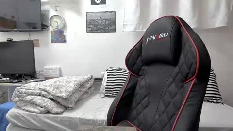 Snapshot of fuck_your_whore chatting on 3, 2, 2026 fuck_your_whore online show from 3, 2, 2026