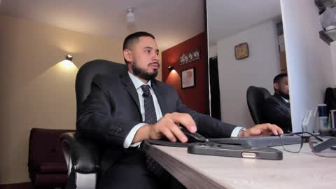 SERGIO THE SEX LAWYER online show from 2, 4, 2026