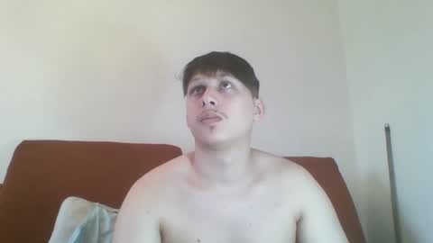 fuckmales21 online show from 17, 4, 2026