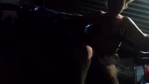 fuckmeharderdaddy371558 online show from 28, 4, 2026