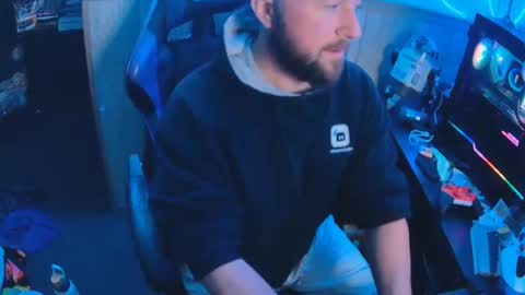 fufupop online show from 19, 10, 2025