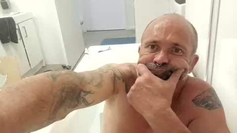 Snapshot of fukmelivenow chatting on 15, 10, 2025 fukmelivenow online show from 15, 10, 2025