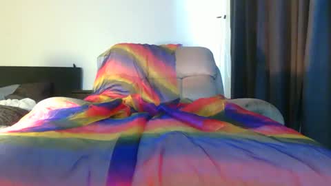 Pizzaz online show from 13, 11, 2025