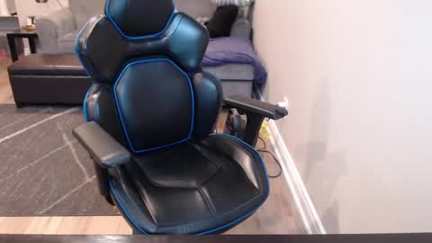 Snapshot of fun_timerr chatting on 12, 1, 2025 fun_timerr online show from 12, 1, 2025