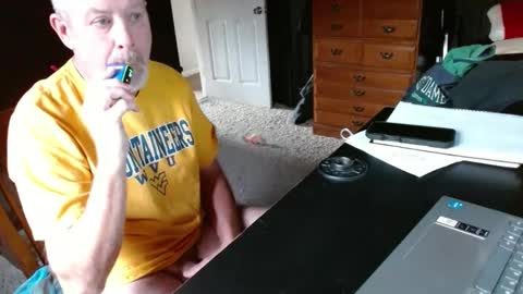 Snapshot of fundaddy_71 chatting on 4, 12, 2024 fundaddy_71 online show from 4, 12, 2024