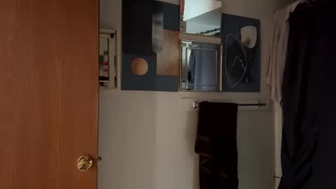 Linnys Palace online show from 4, 11, 2025