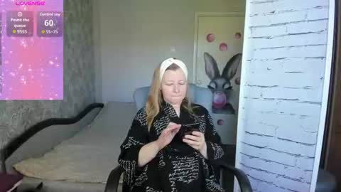 Snapshot of funny_bunny4 chatting on 2, 8, 2026 funny_bunny4 online show from 2, 8, 2026