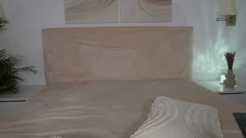 Snapshot of funny_to_see_you_here chatting on 5, 12, 2024 Katy Noel - online show from 5, 12, 2024