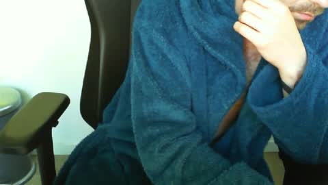 YWhiteNiceMan online show from 22, 5, 2026