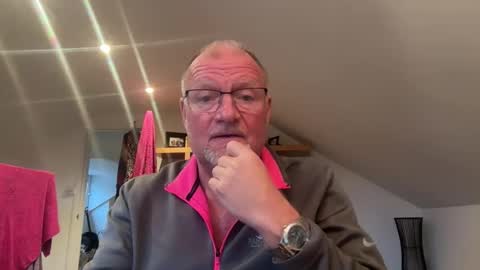 Snapshot of funtime88888 chatting on 18, 12, 2025 funtime88888 online show from 18, 12, 2025