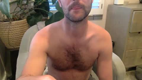 Snapshot of funtimes4us32 chatting on 16, 12, 2024 Funtimes4us32 online show from 16, 12, 2024