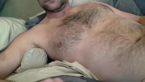 Snapshot of funtimes4us32 chatting on 8, 1, 2025 Funtimes4us32 online show from 8, 1, 2025