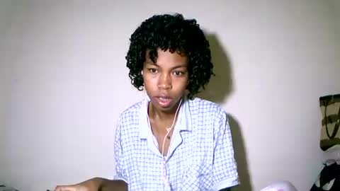 Snapshot of fyah1027 chatting on 15, 12, 2025 fyah1027 online show from 15, 12, 2025