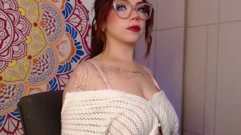    online show from 22, 10, 2025