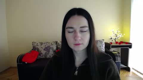 Jaklin online show from 8, 4, 2026