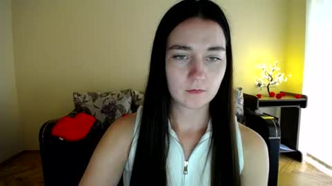 Jaklin online show from 4, 7, 2026