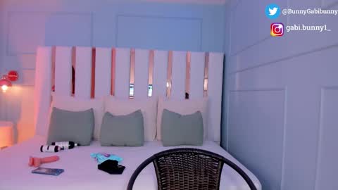 Gabi  online show from 30, 10, 2025