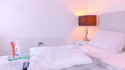 Snapshot of gabi_w chatting on 23, 10, 2025 gabi_w online show from 23, 10, 2025