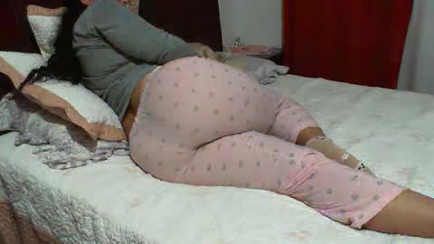 gaby  layla online show from 18, 9, 2025