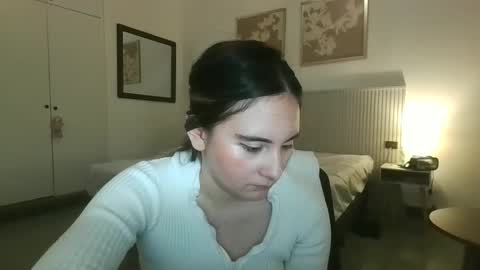 Snapshot of gabriela_miller_2 chatting on 22, 4, 2026 Gabriela Miller online show from 22, 4, 2026