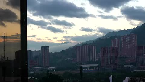 Gabriela salgado online show from 10, 9, 2025